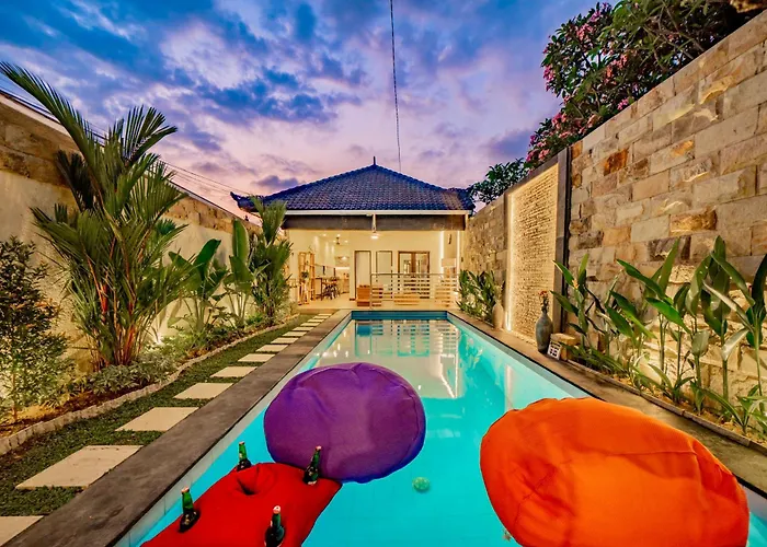 Villa Domino - *New* Luxurious 2Br W/ Pool @Central Seminyak