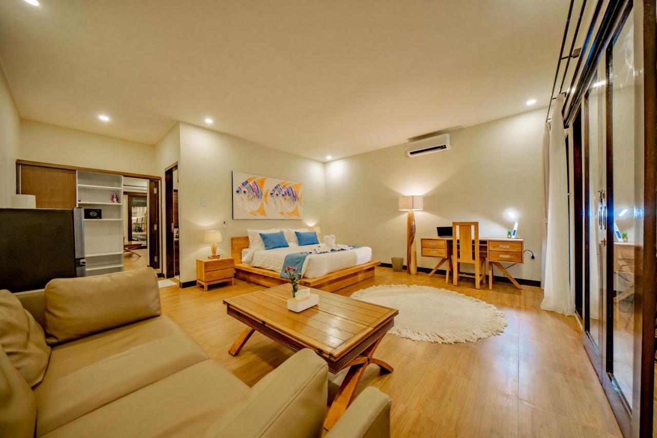 Domino - *new* Luxurious 2br W/ Pool @central * Seminyak (Bali)