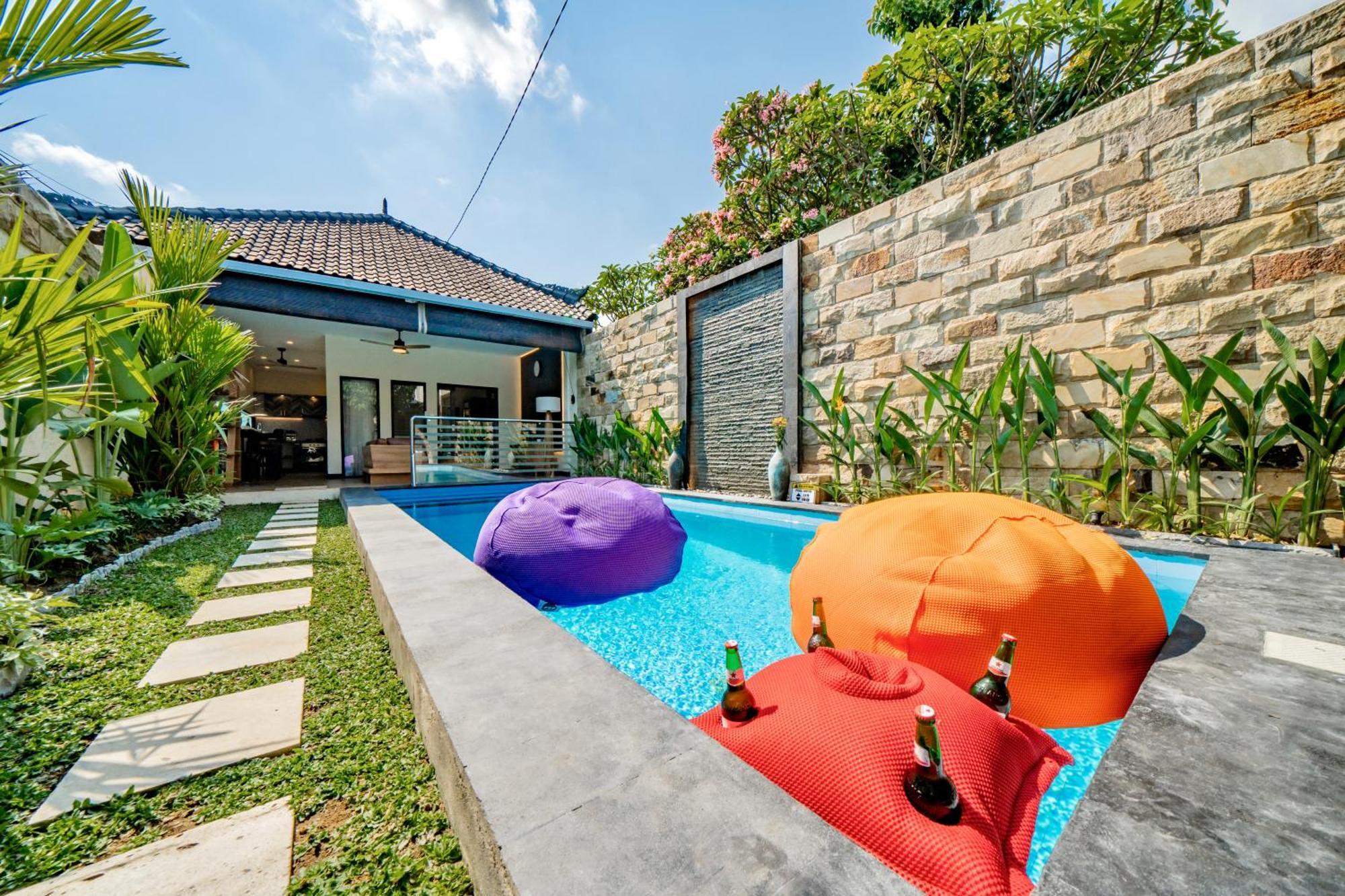 Domino - *new* Luxurious 2br W/ Pool @central Villa Seminyak (Bali)