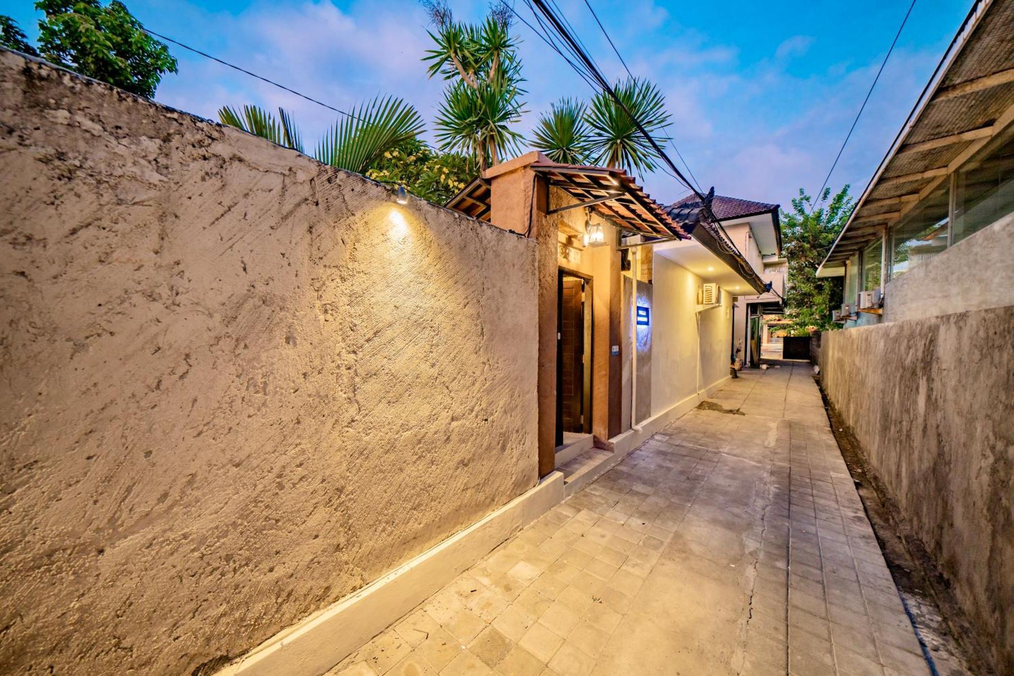 Domino - *new* Luxurious 2br W/ Pool @central Villa Seminyak (Bali)