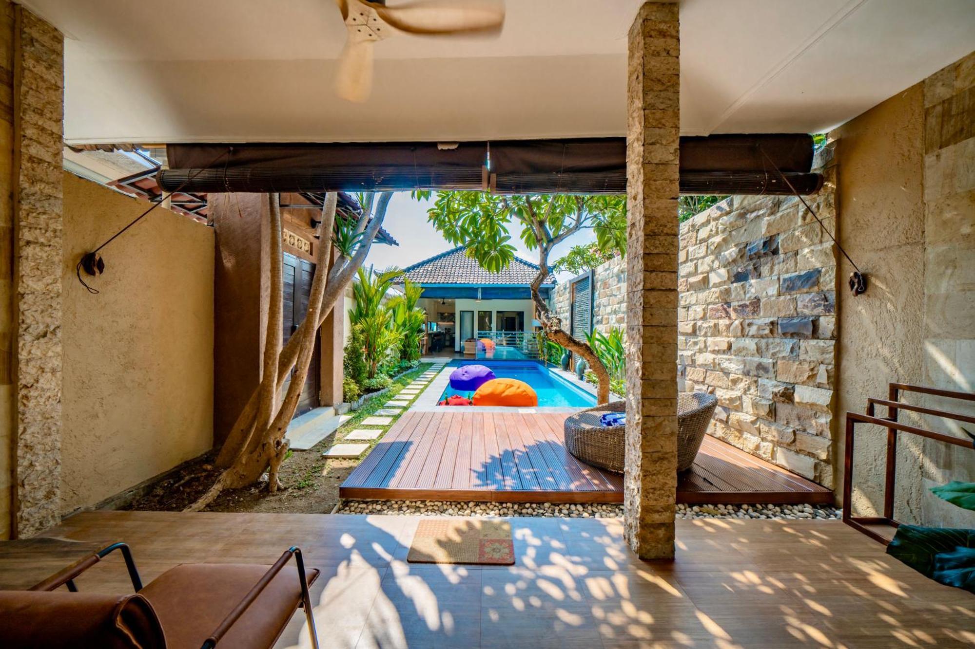 Domino - *new* Luxurious 2br W/ Pool @central * Seminyak (Bali)