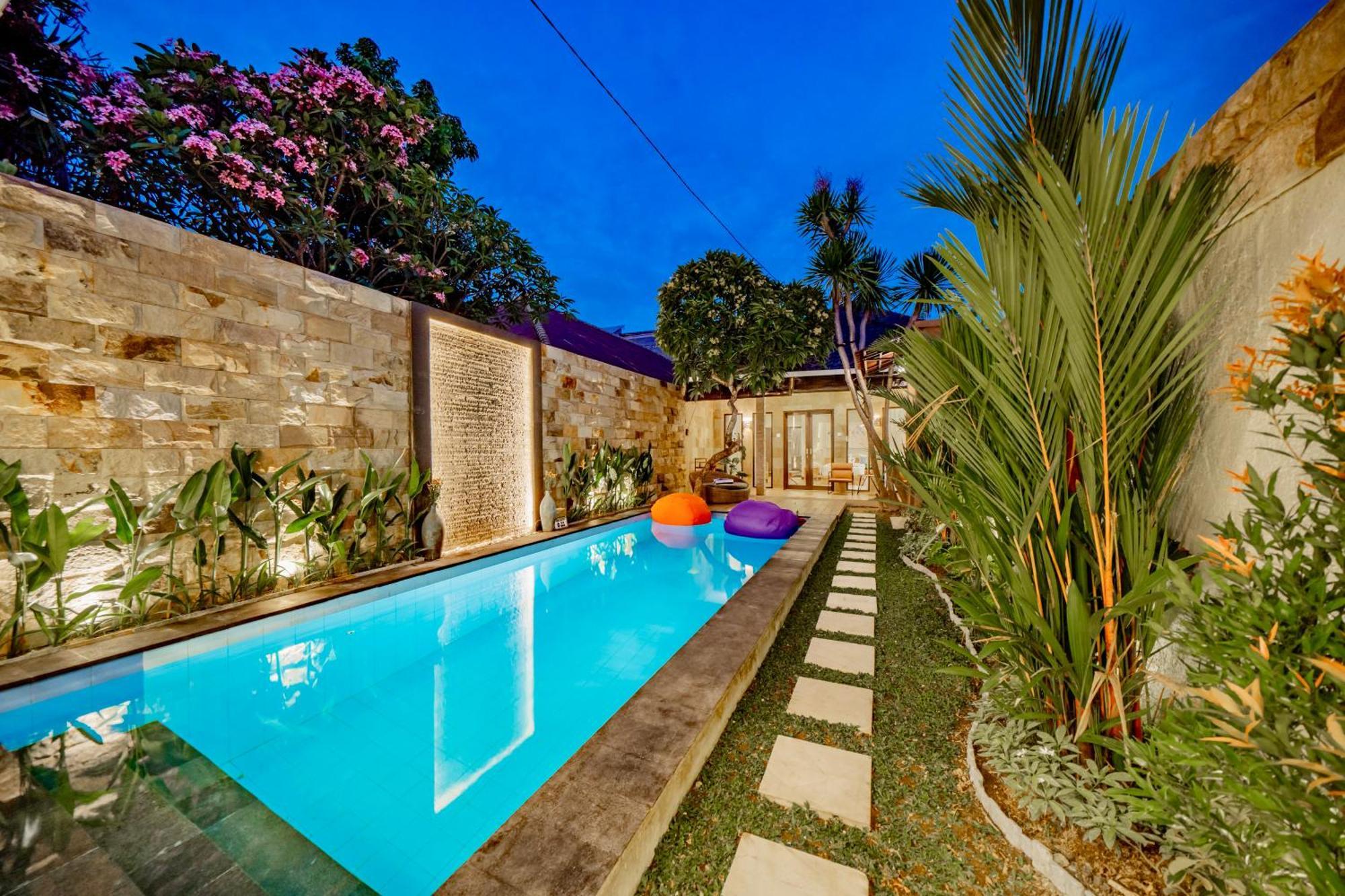 Domino - *new* Luxurious 2br W/ Pool @central Villa