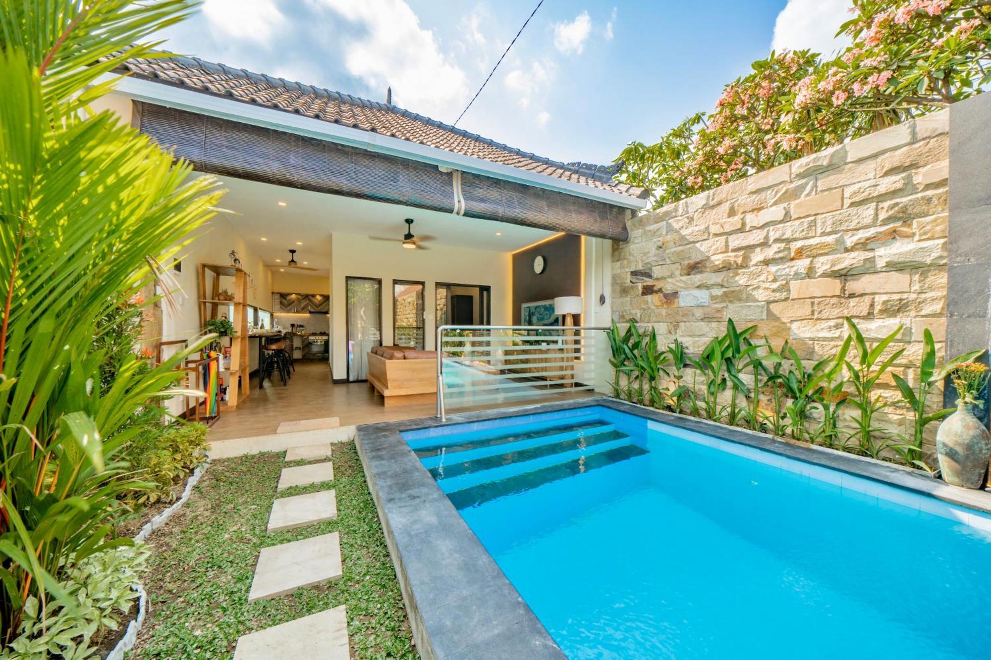 Domino - *new* Luxurious 2br W/ Pool @central Villa Seminyak (Bali)